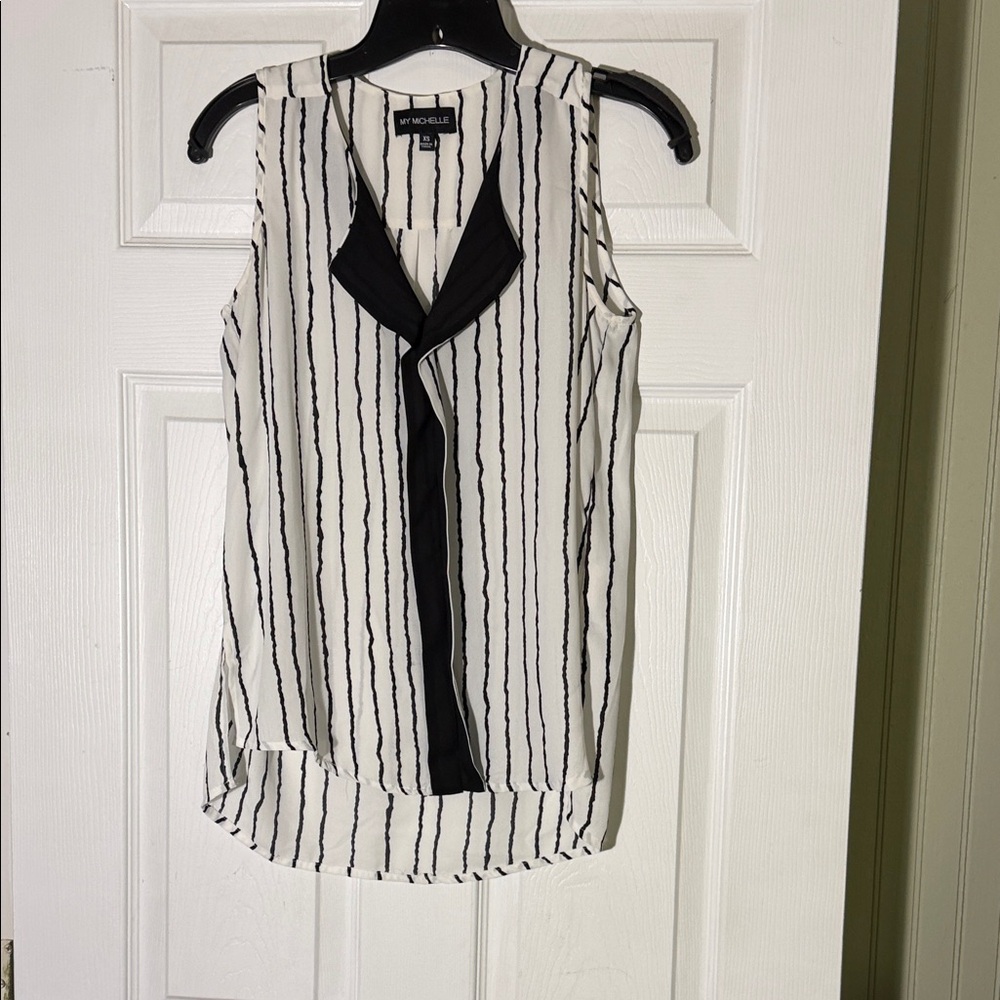 My Michelle Black and White Striped Sleeveless V-Neck Camisole